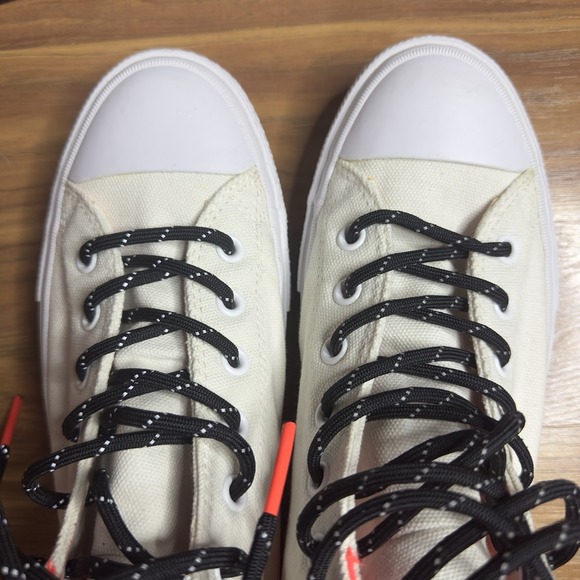 Converse Chuck Taylor All Star II Men's 10.5 Cream White Gum Bottom High Top Y2K - Picture 2 of 12